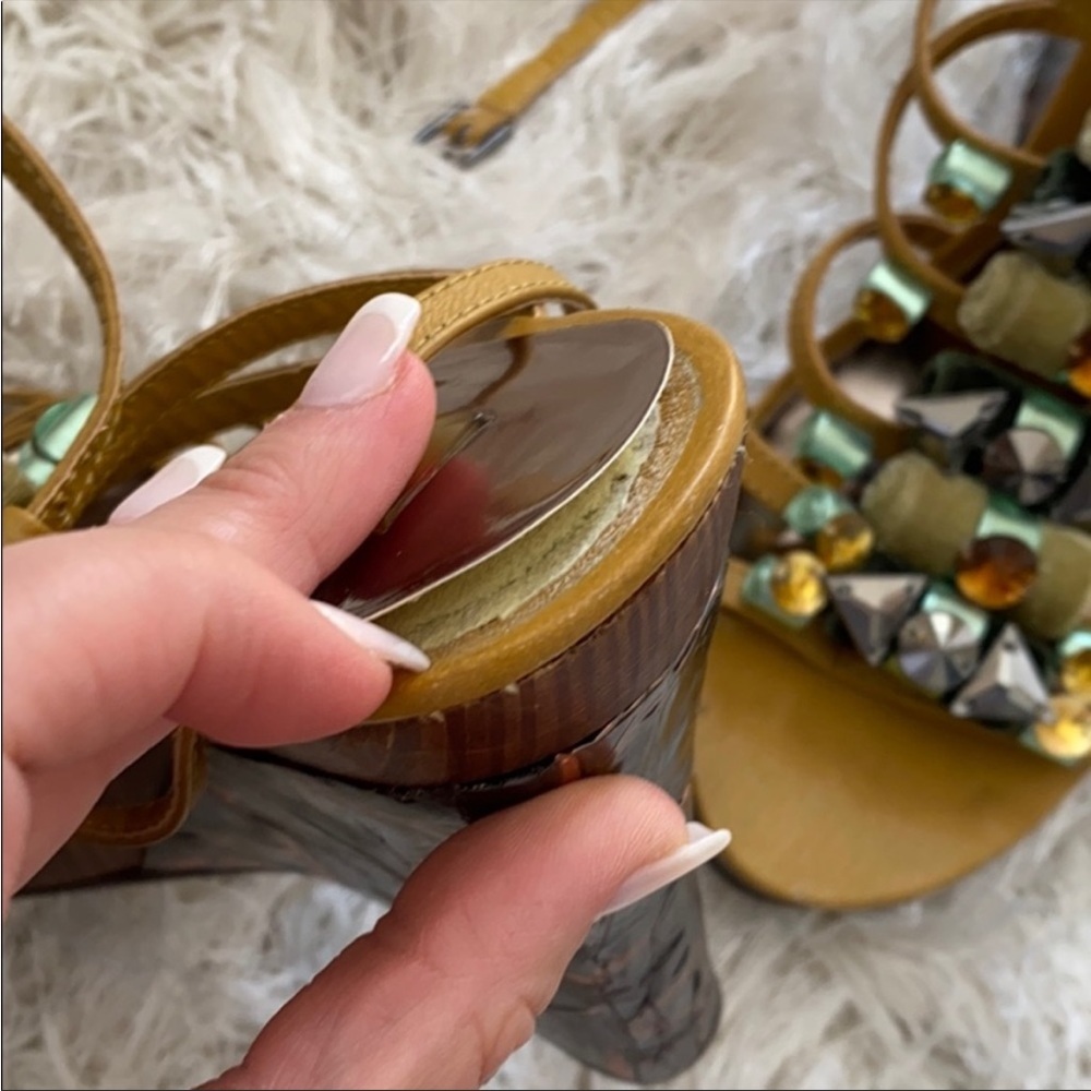 Two lips embellished crystal like open toe wedge shoes sandals - Picture 11 of 11